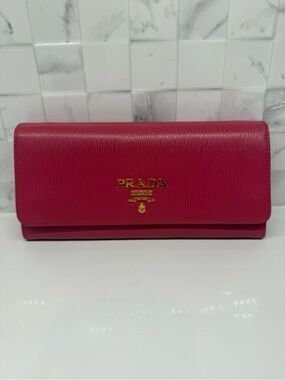 Authentic Prada Vitello Continental Wallet with Gold Logo Option for Chain